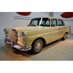 Mercedes-benz OVERIGE 230 Heckflosse