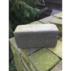 5 pallets zwarte betonklinkers/ stenen/terras
