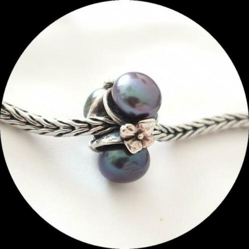 Trollbeads Drievoudige Parel Zwart TAGBE-00095 /zilver bedel