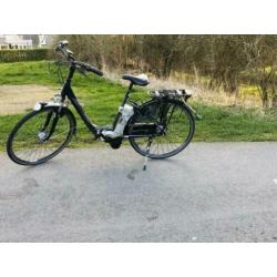 Gazelle impuls middenmotor e-bike (zo goed als nieuw)