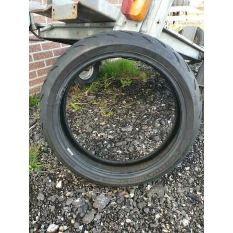 Michelin Pilot Road 5, 120/70-17 week 51 2017