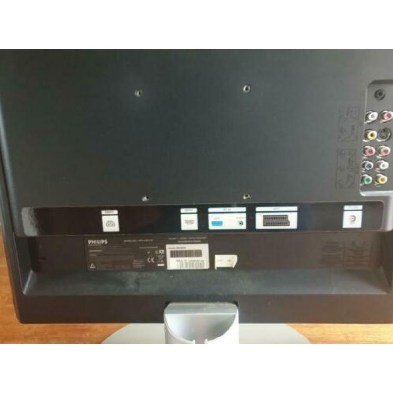 Philips 19" LED tv met HDMI en afstandbediening