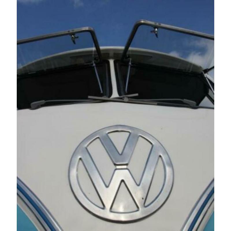 Trouwauto huren zelfrijden volkswagen T1 oldtimer bruidswage