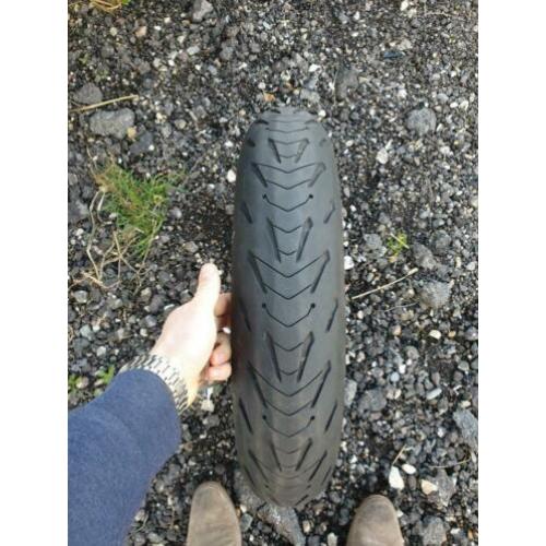 Michelin Pilot Road 5, 120/70-17 week 51 2017