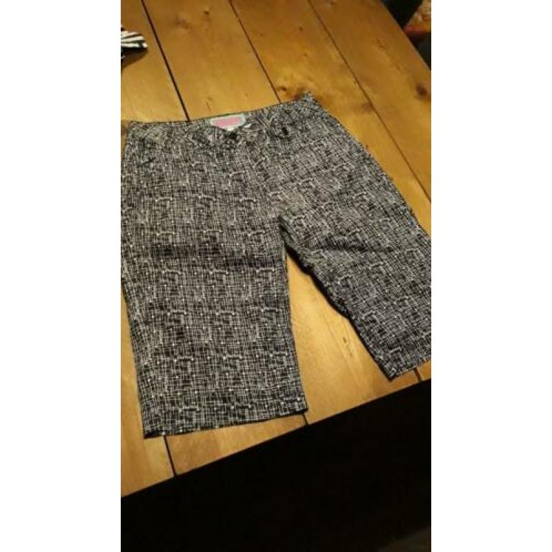 Heel veel dames kleding maat M L 2 euro per stuk