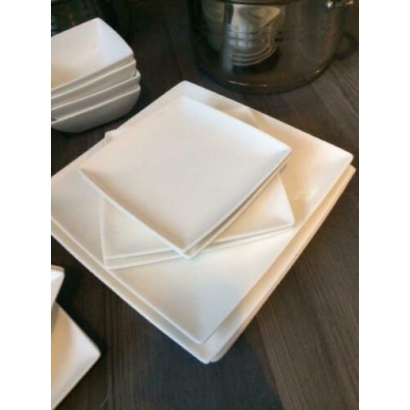 Servies incl. pannen