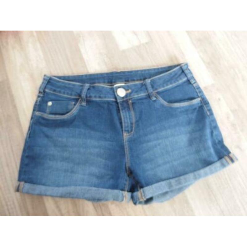 Trendy cherry set spijkershort met shirt mt 170/176 izgst