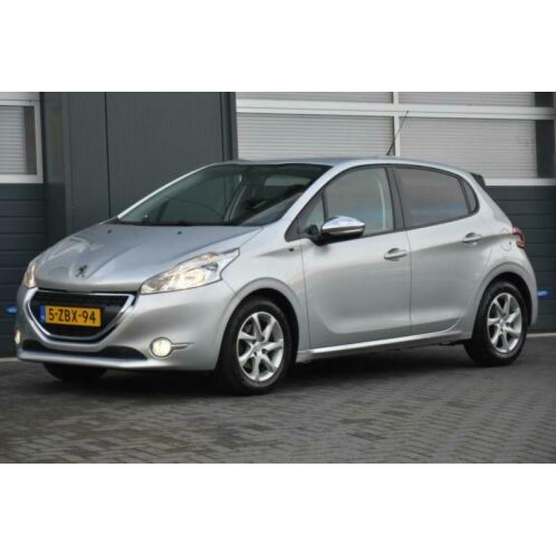 Peugeot 208 1.2 Style 5 Deurs Airco Automaat BTW Luxe uitvoe