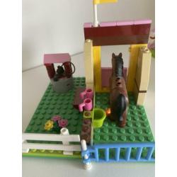 Lego Friends paardenstal artikel 3189