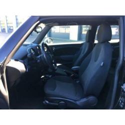 MINI Cooper 122 pk Bussines Line
