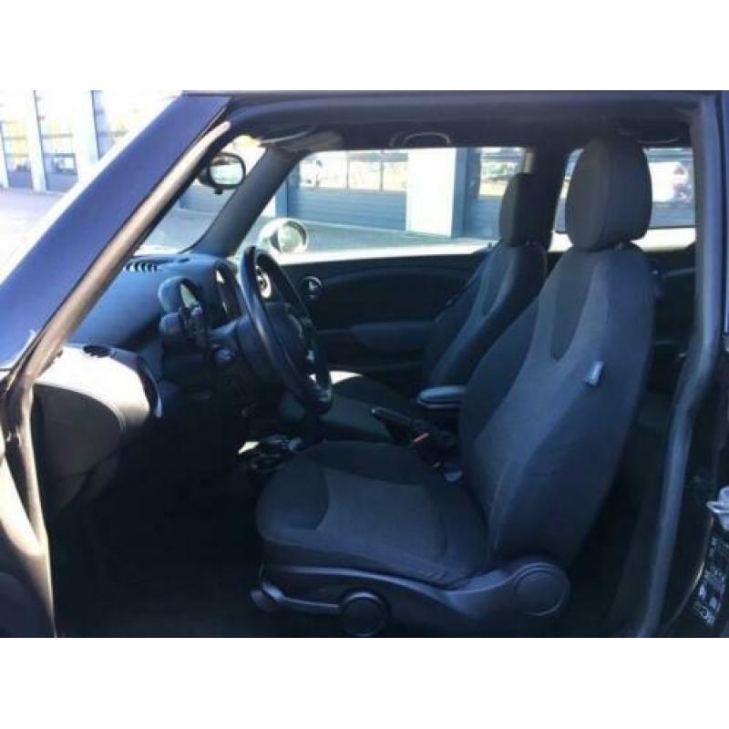 MINI Cooper 122 pk Bussines Line