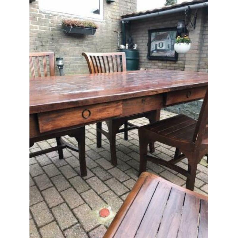 Eetkamer tafel 200x90 + 4 stoelen