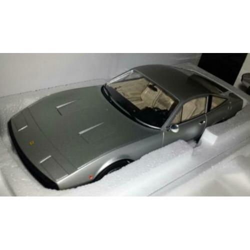 KK-Scale 1:18 Ferrari 365 GTC4 1971 zilvergrijs nieuw