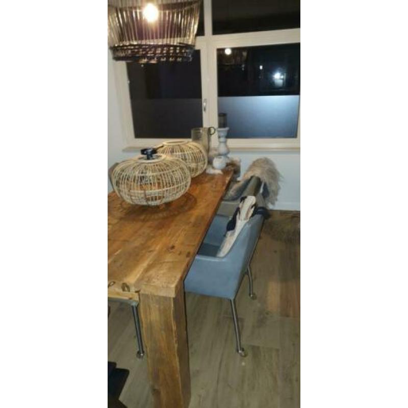 Eettafel te koop;