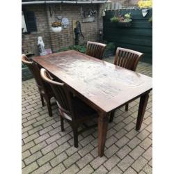 Eetkamer tafel 200x90 + 4 stoelen