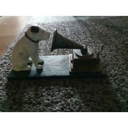 His Master's voice gietijzeren beeldje. Nipper. Vintage.