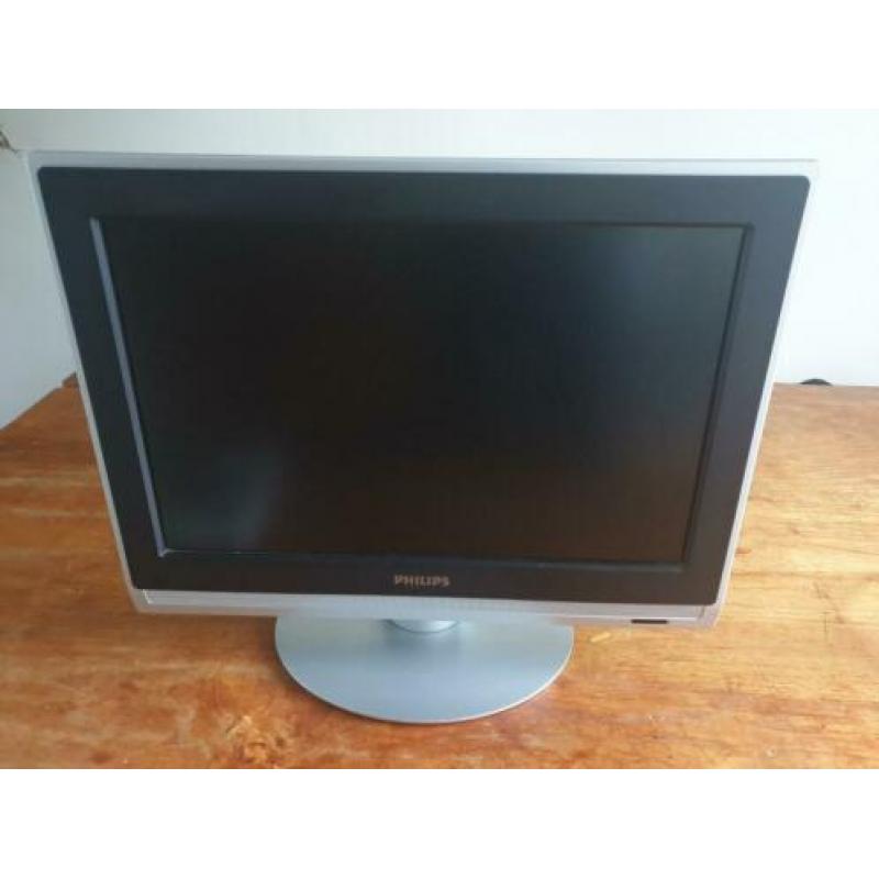 Philips 19" LED tv met HDMI en afstandbediening