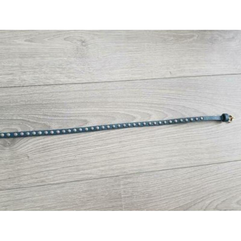 Groen riempje met studds 105 cm (NK153)