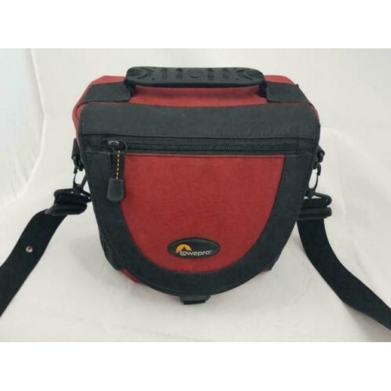 Lowepro Nova 2 AW video en foto camera tas met regenhoes