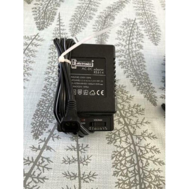 AC/DC Adapters van 1,5-3-4,5-6, 7,5-9-12