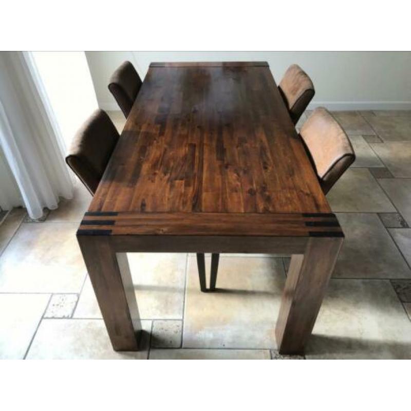 Mooie eettafel met stoelen 190x90