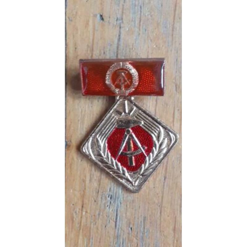 DDR medaille met doosje