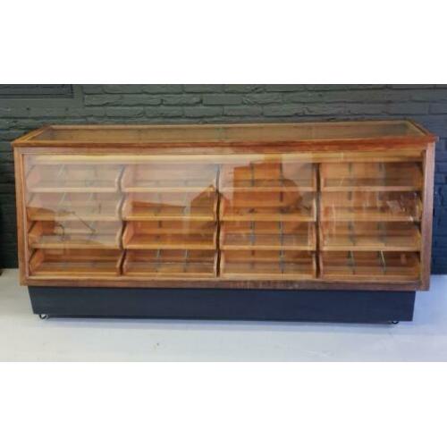 Vintage kast, vitrine, toonbank, winkelkast, ladekast