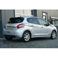 Peugeot 208 1.2 Style 5 Deurs Airco Automaat BTW Luxe uitvoe