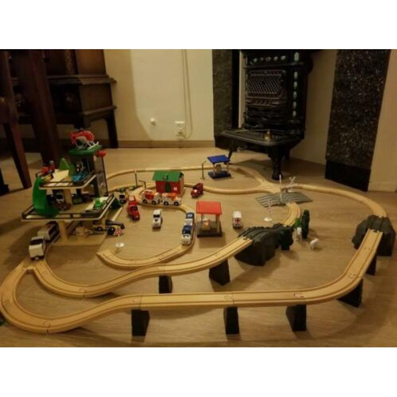 Zeer uitgebreide treinset / autobaanset