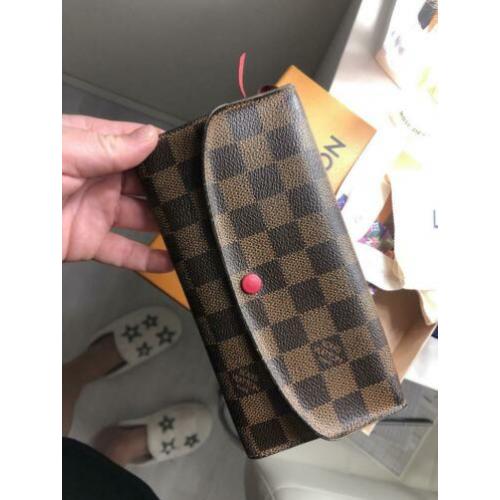 Louia vuitton emilie portemonnee bon