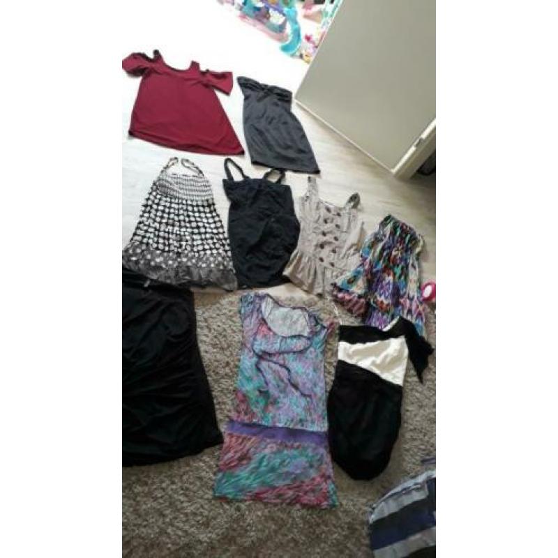 Heel veel dames kleding maat M L 2 euro per stuk