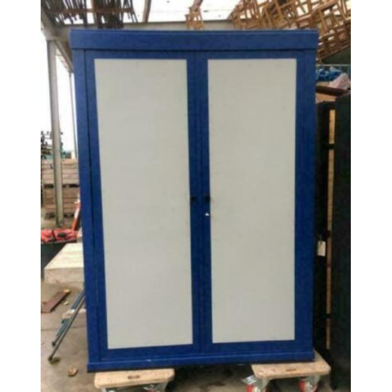 brocante kast / 146 x 59 x 220 cm h