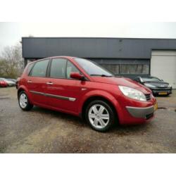 Renault Scénic 2.0 16V PRIVILEGE LUXE AIRCO PANORAMADAK