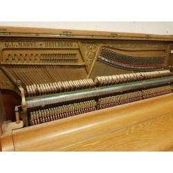 GL Nagel - Helbronn Piano! Oud ijzer / Messing
