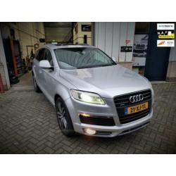 Audi Q7 3.0 TDI quattro 5+2 Panoramadak/ 20''Velgen/ 7-perso