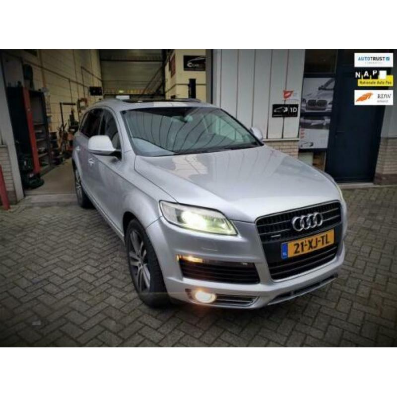 Audi Q7 3.0 TDI quattro 5+2 Panoramadak/ 20''Velgen/ 7-perso