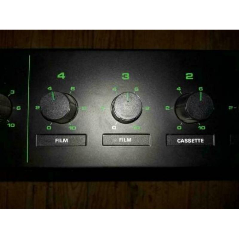 Versterker 30 Watt voor filmprojectoren