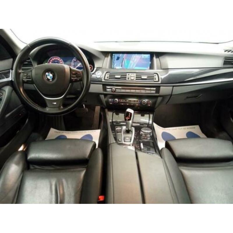 BMW 5 Serie 520D Sedan High Executive M-Sport Aut8- Navi Pro