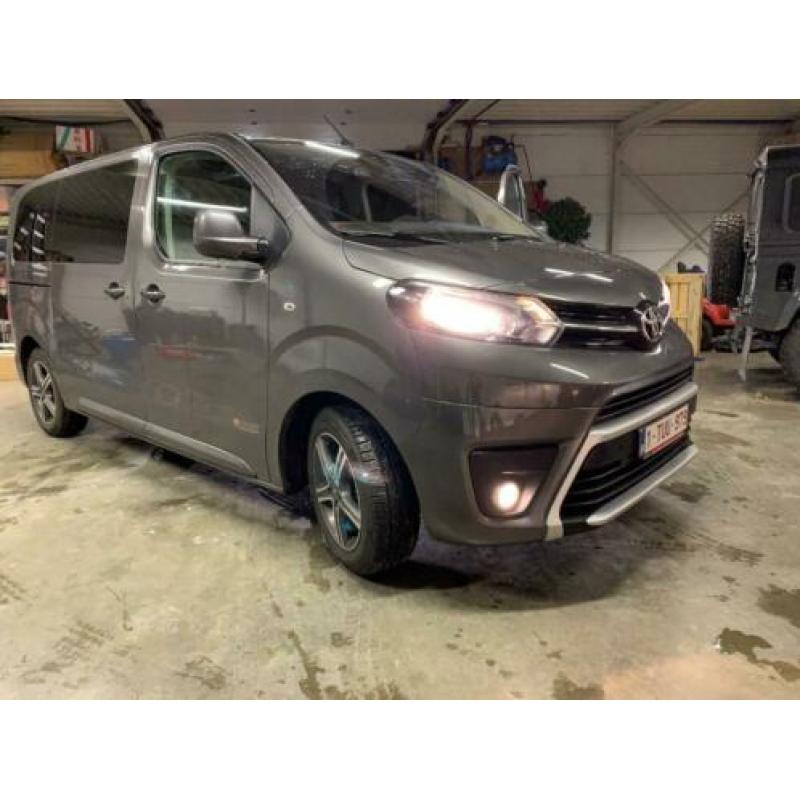 Toyota proace verso 9 personen