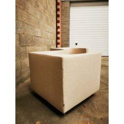 2 Arco fauteuils in zeer goede staat! Creme wit!