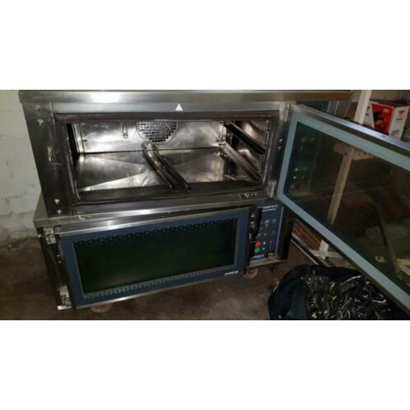 Te koop Leventi Hete luchtoven, met stoom, geprogrammeerd,.