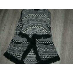 prachtig zwart noorse print bolero vest River Island S 36 38