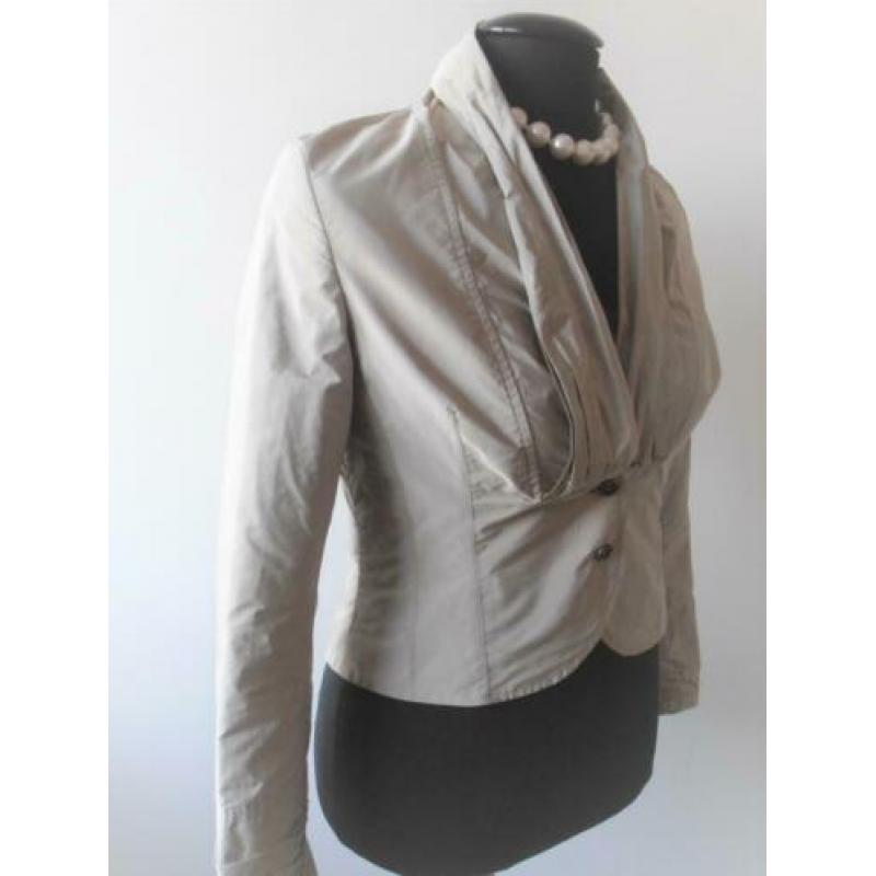 Lynde - superleuk beige voorjaars jasje - mt 40