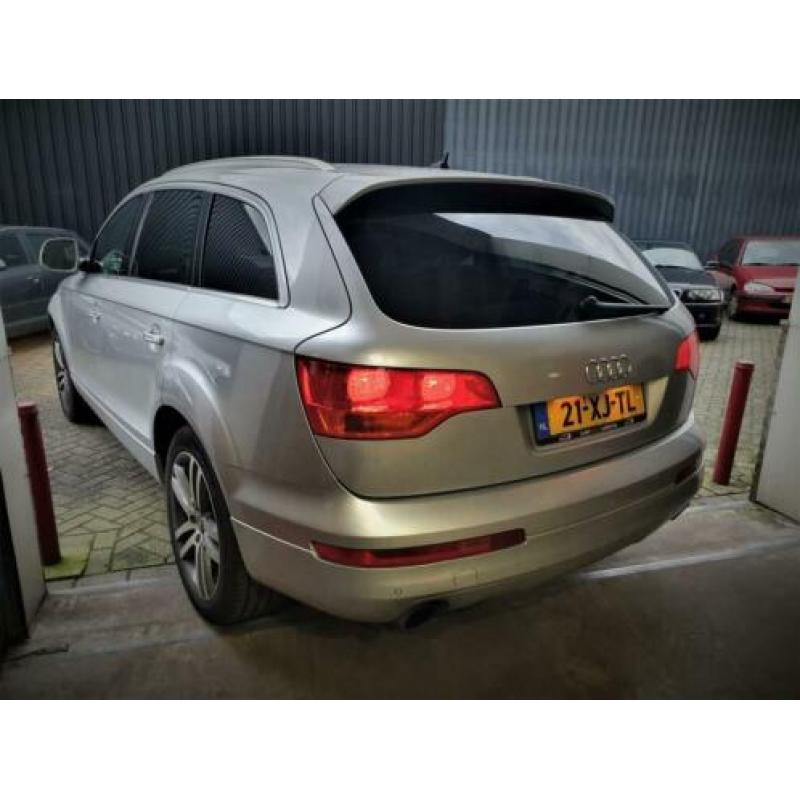 Audi Q7 3.0 TDI quattro 5+2 Panoramadak/ 20''Velgen/ 7-perso