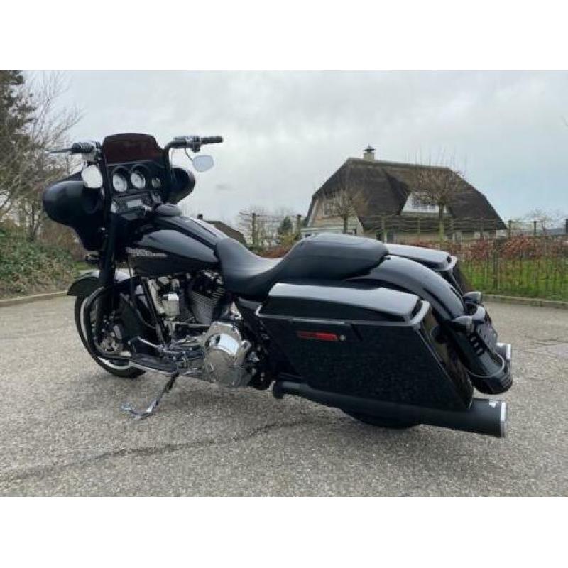 Harley-Davidson BTW motor street glide streetglide flhx