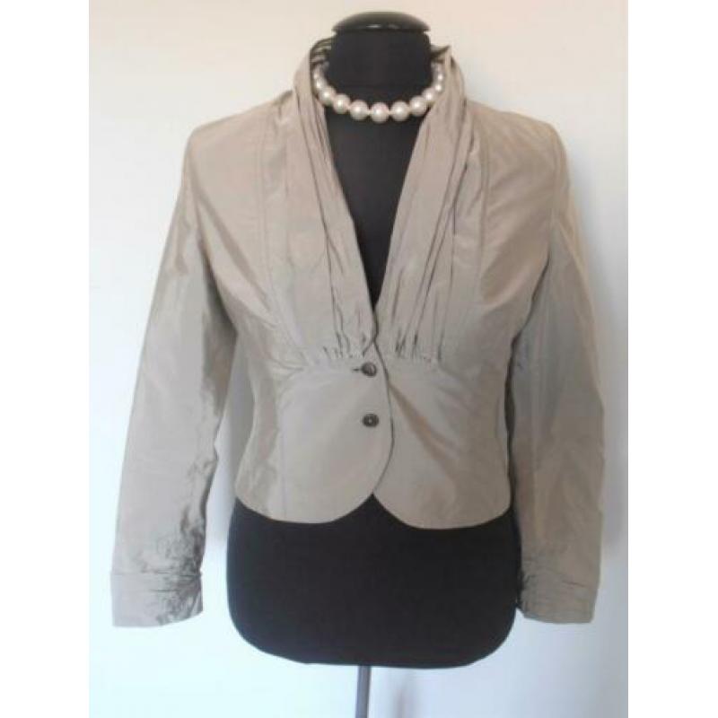 Lynde - superleuk beige voorjaars jasje - mt 40