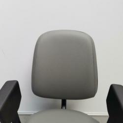 Ahrend 260 bureaustoel - nieuwe bekleding skai