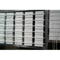 TL armaturen HF incl.2x28W T5 buis 30x120cm €24,-