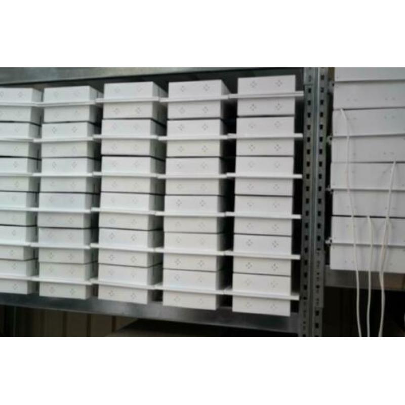 TL armaturen HF incl.2x28W T5 buis 30x120cm €24,-