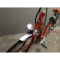 In nette staat batavus padova elektrische damesfiets.